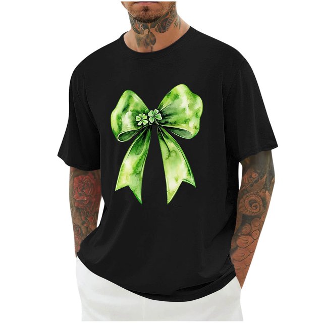 Blusas y camisas de manga corta con cuello redondo para hombre. Blusa de poliéster con hombros caídos y cuello redondo con estampado del Día de San Patricio.