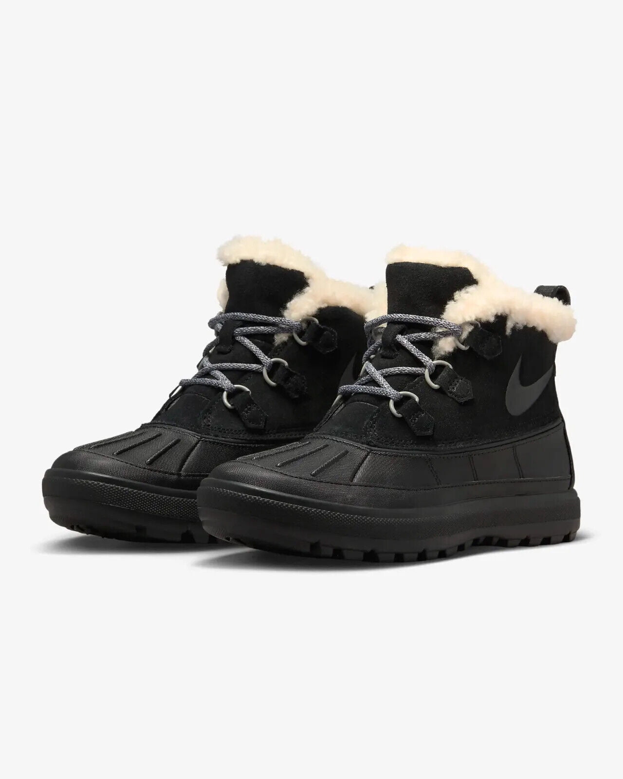 Nike Woodside II ACG boots size 7Y big kids excellent condition black Nike Woodside II ACG boots size 7Y big kids | Mercari main image 3