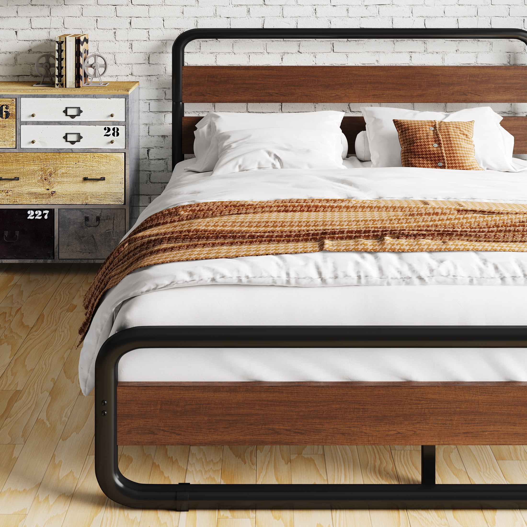 Amolife Queen Platform Bed with Rustic Wooden Headboard and Footrest