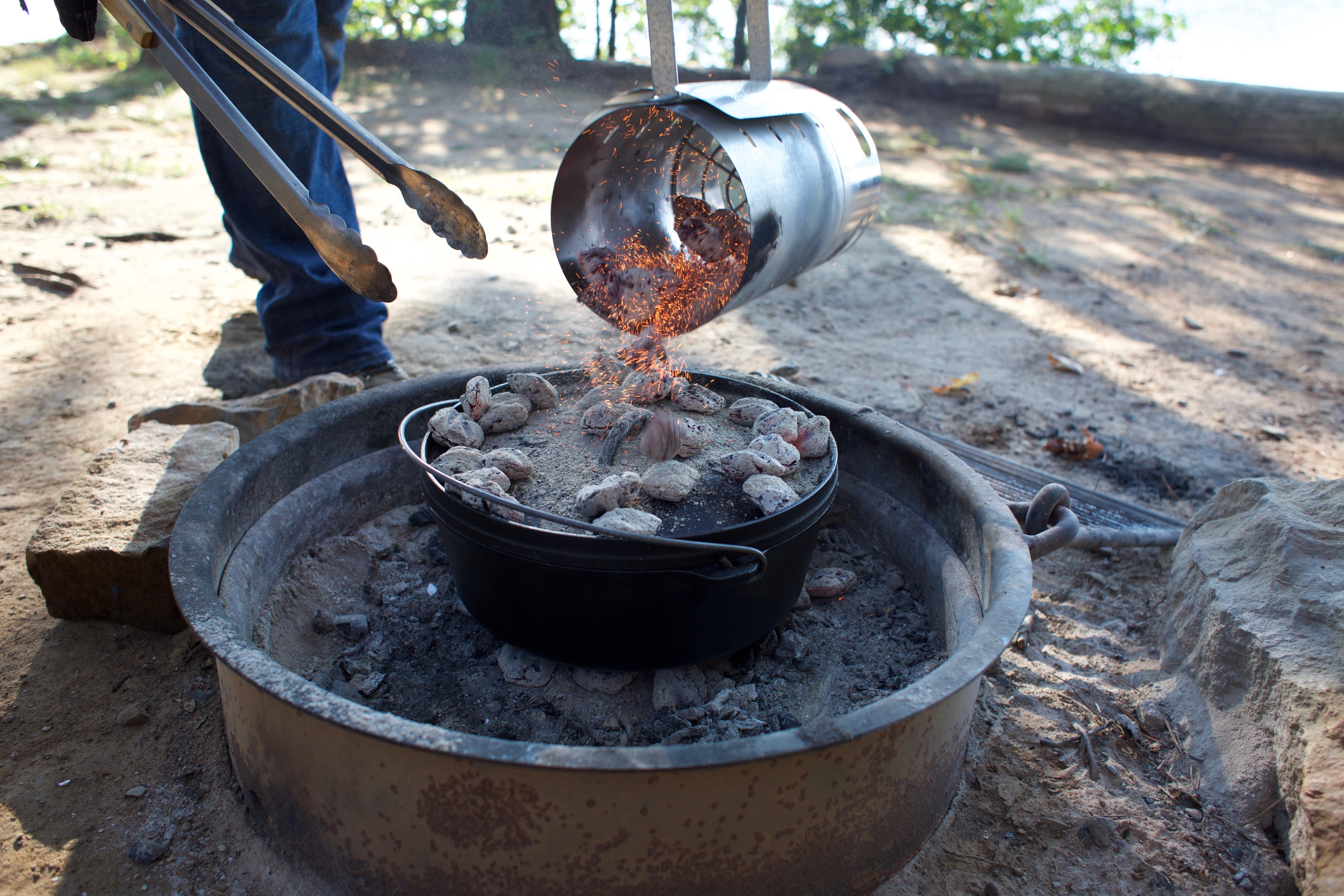 Lodge 6 Qt Cast Iron Camp Dutch Oven photo 3