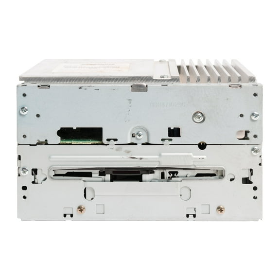 Restored 2006 Nissan Titan King Cab AM FM Radio w/ 6-Disc CD Player Receiver 28185 ZH31A (Refurbished)