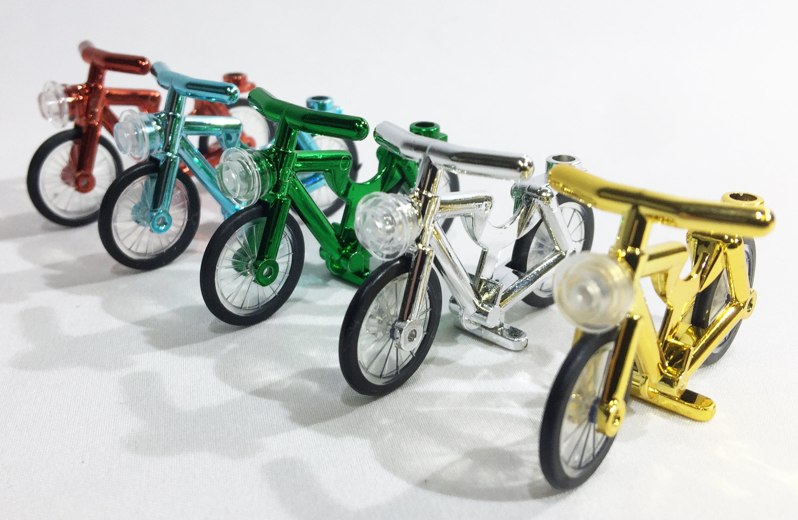kapok Køb Regelmæssigt 5 Pack LEGO Compatible Chrome Bicycles Bikes by Brick Loot - Red - Green -  Blue - Silver - Gold - Walmart.com