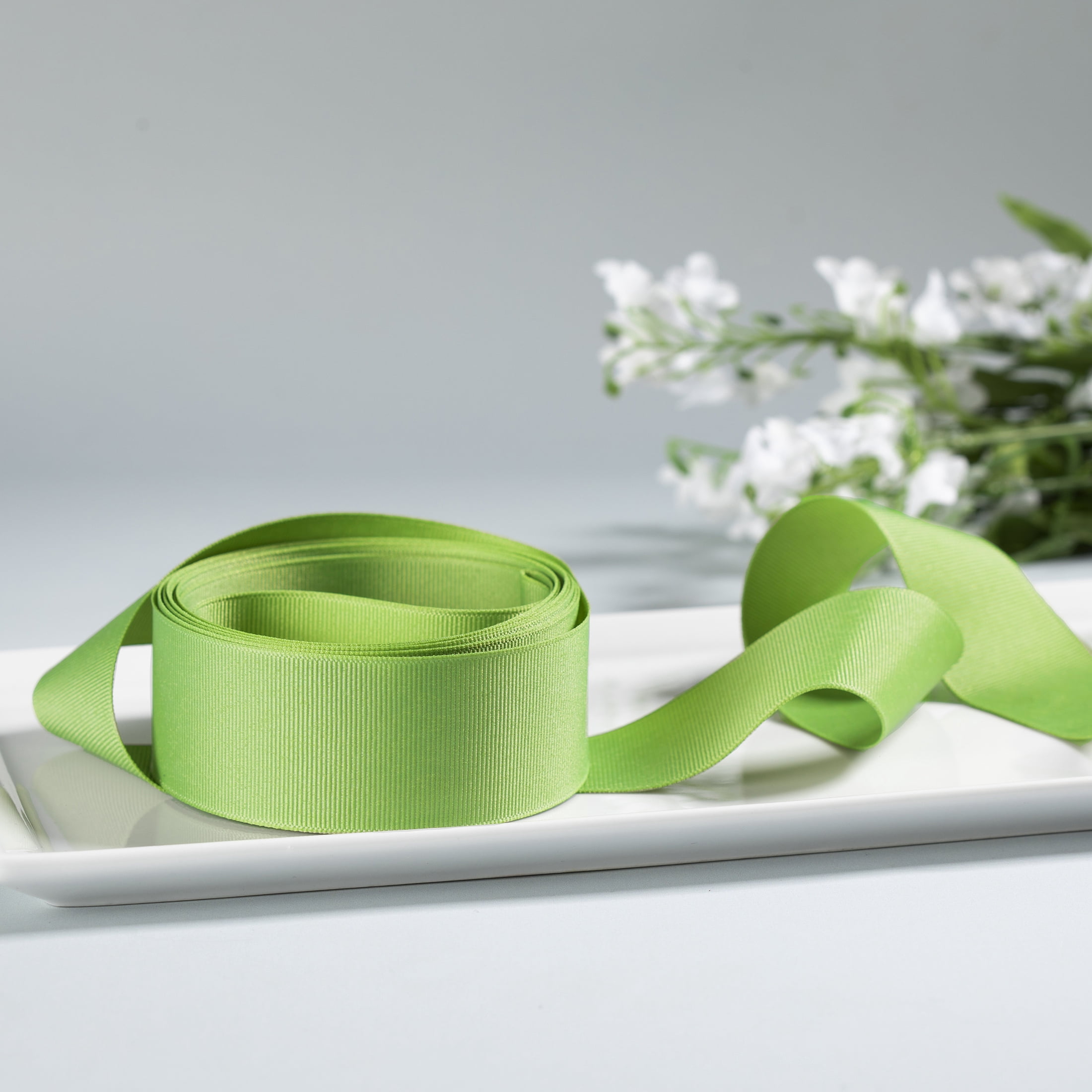 Offray Ribbon, Apple Green 7/8 inch Grosgrain Satin Edge Polyester Ribbon, 9 feet