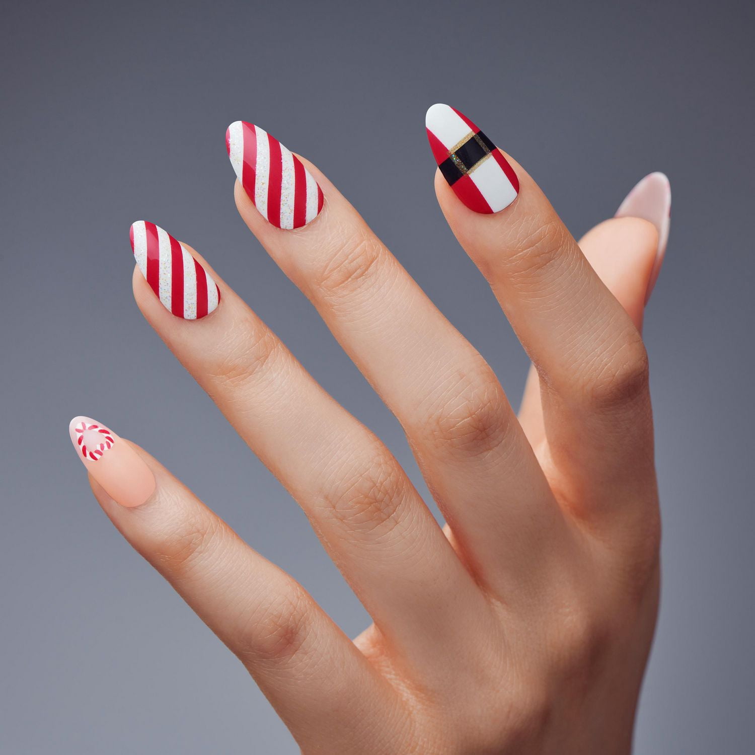 KISS Voguish Fantasy Holiday Press-on Nails - Medium Length, Coffin Shaped