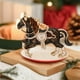 thumbnail image 1 of Colgante de llavero de aleación, con temática de caballos y detalles de pedrería, accesorios duraderos para regalos y decoraciones, perfecto para cumpleaños y festivales, negro, blanco, rojo, 1 of 6