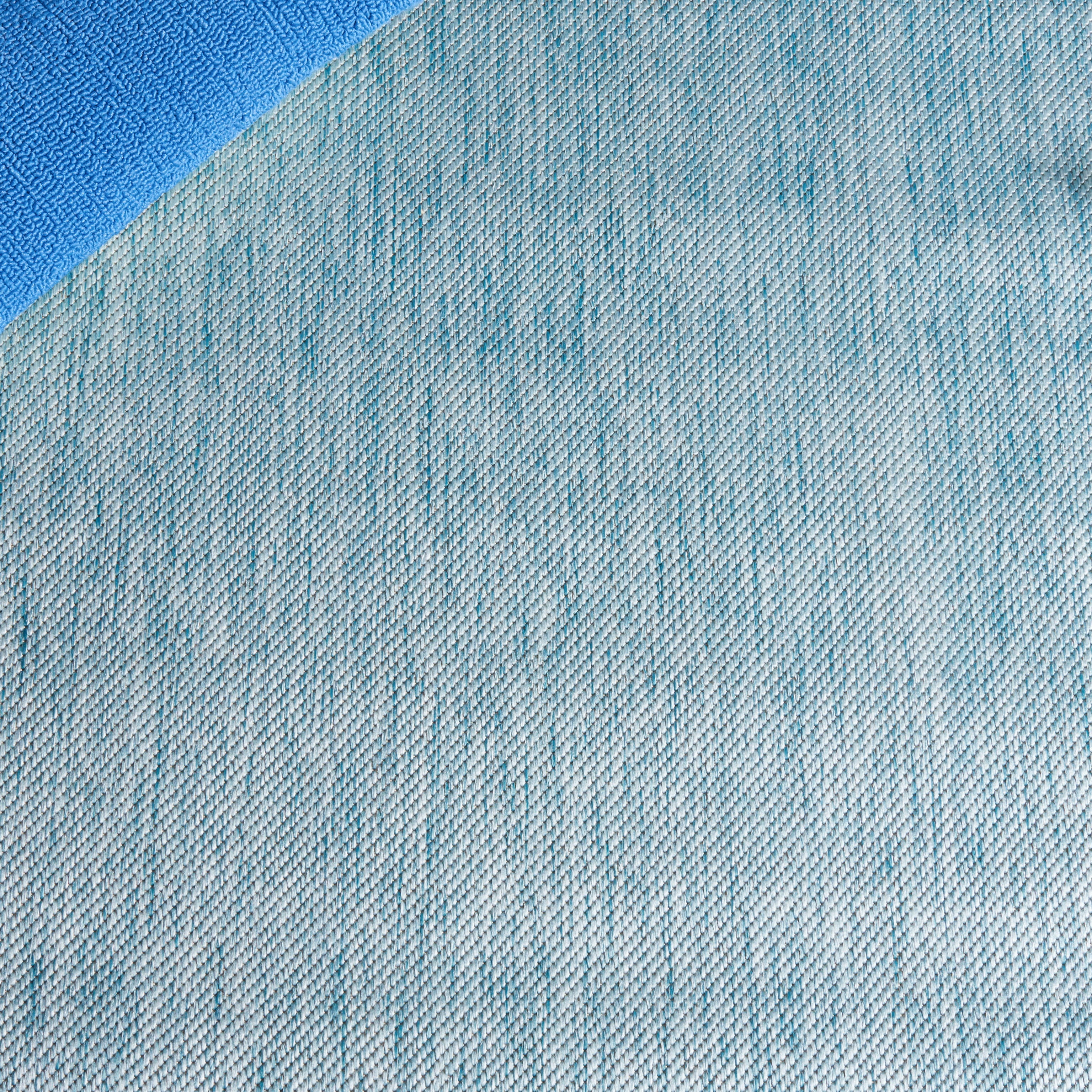 SAFAVIEH Beach House Tayler Solid Indoor/Outdoor Area Rug, Aqua, 6'7" x 6'7" Round
