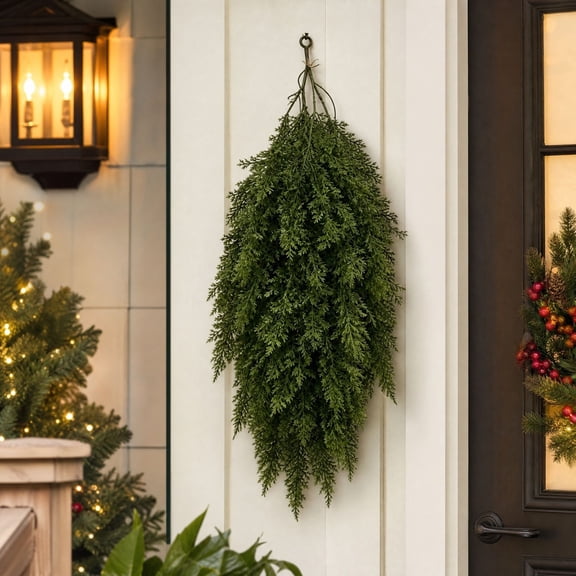 Christmas Teardrop Swag, Artificial Pine Door Decor, Full Pine Needle Shape Arranged in a Tapered Cascade for Home Displays, Synthetic Evergreen Branches for Seasonal Home Use