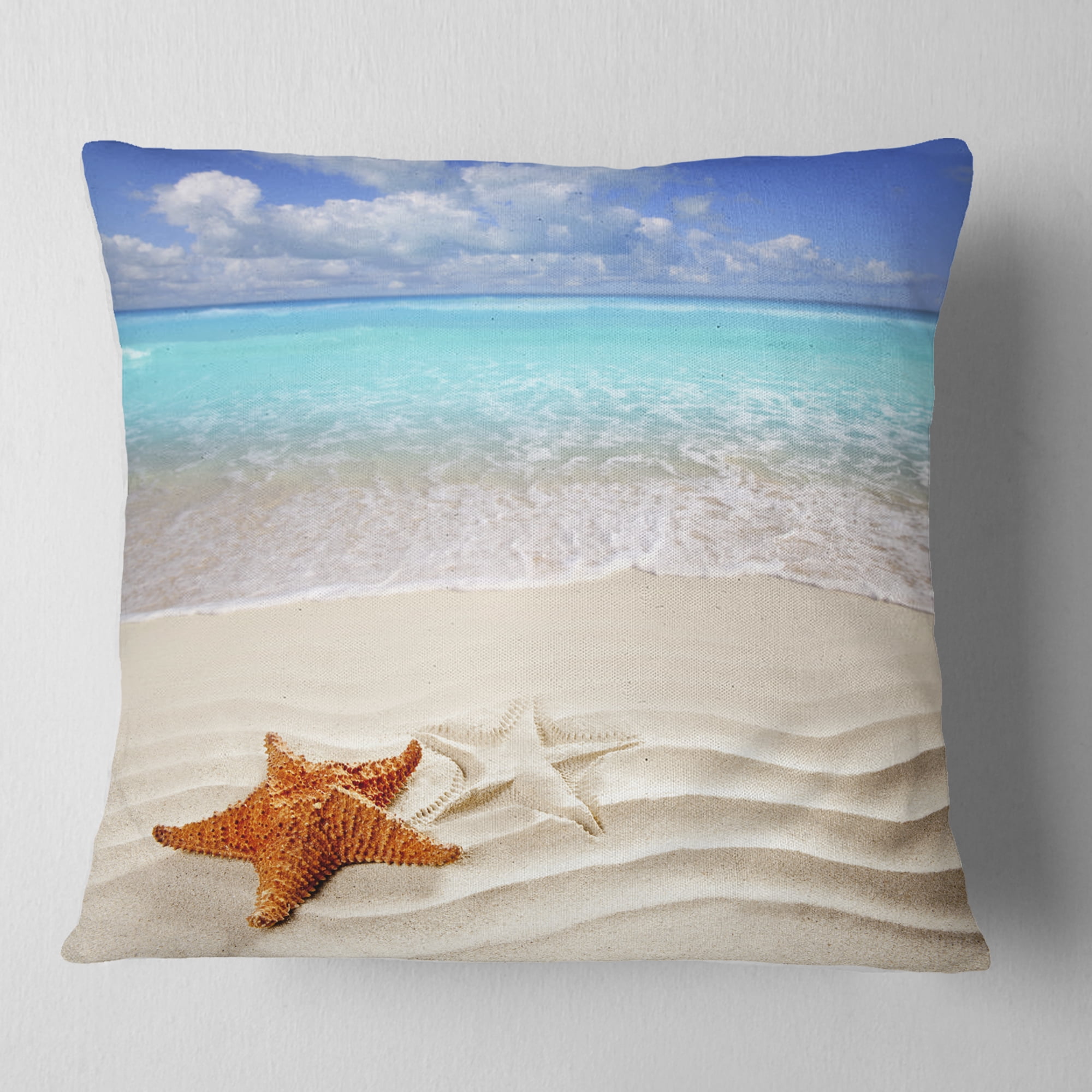 Designart Brown Starfish on Caribbean Beach - Seascape Throw Pillow - 16x16