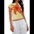 thumbnail image 2 of Camiseta de Corta para con Estampado Floral Y2K para Mujer, Top Corto Ajustado con Cuello Redondo. Amarillo XL, 2 of 9