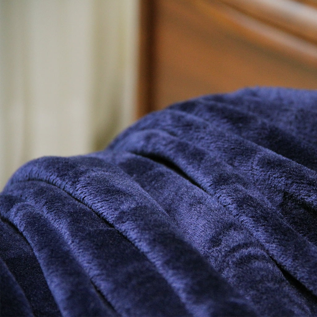 LANGRIA Cozy Flannel Blanket Throw for Adults Kids Home Outdoor Travel, Polyester Microfiber, Wrinkle Resistant, Anti-Fade, 87"x95″, Navy Blue