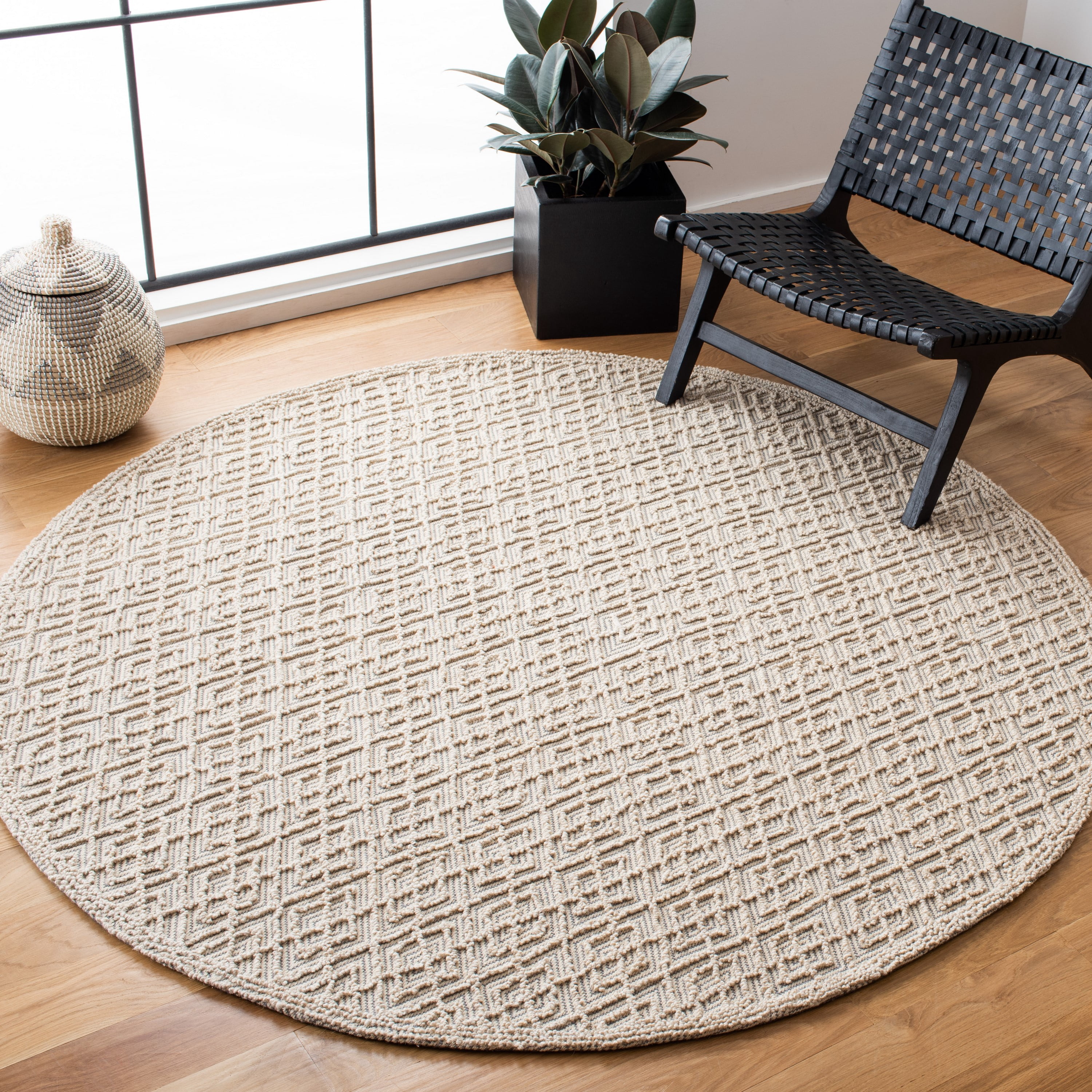 SAFAVIEH Martha Stewart Trace Diamond Area Rug, Ivory/Blue, 6' x 6' Round