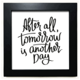thumbnail image 1 of Demain Est un Autre Jour Citation Noir Cadre Carré Photo Mur Table, 1 of 3