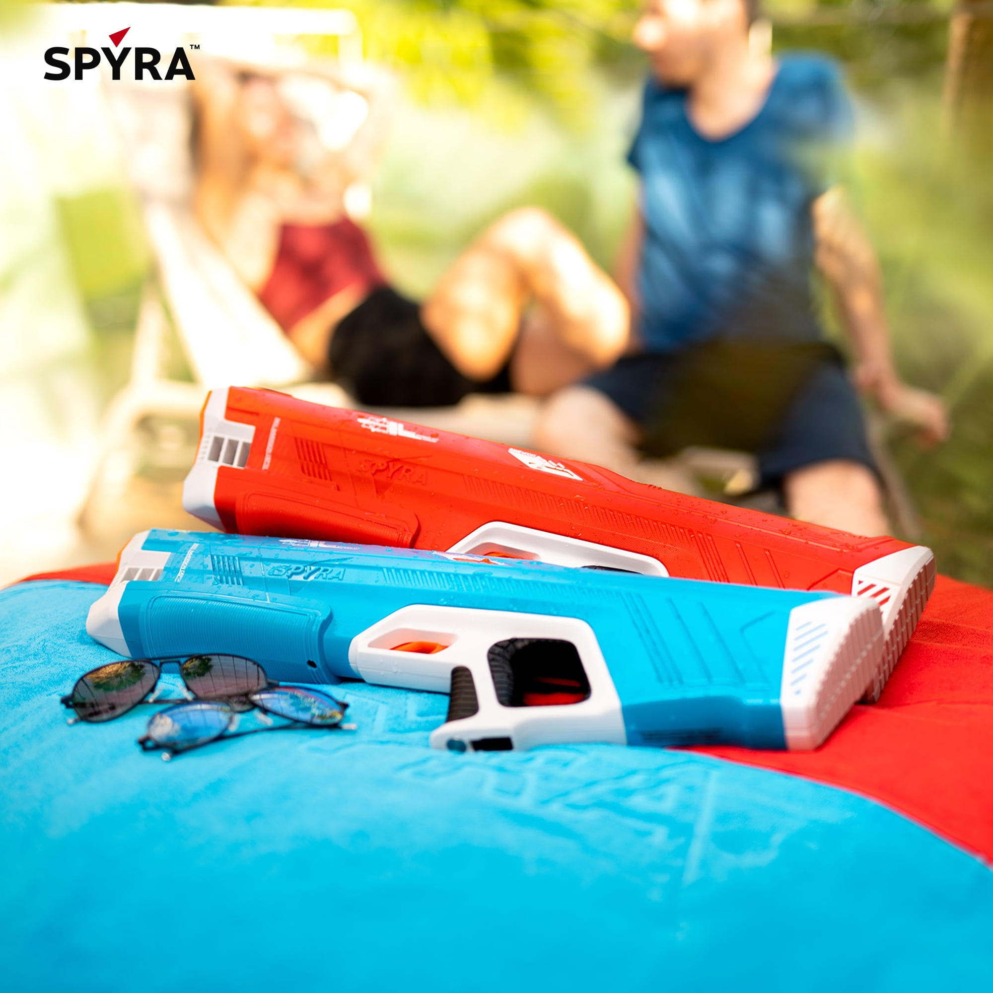 SPYRA 2 Pack Electric Water Blaster Outdoor Squirt Gun for Pool Games, Blue/Red