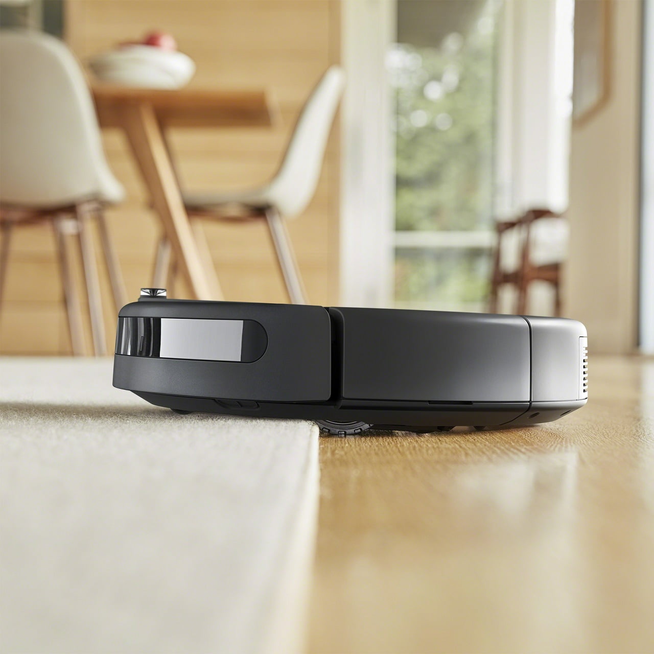 iRobot Roomba 670 Robot Vacuum-Wi-Fi Connectivity, Works with Google Home, Good for Pet Hair, Carpets, Hard Floors, Self-Charging
