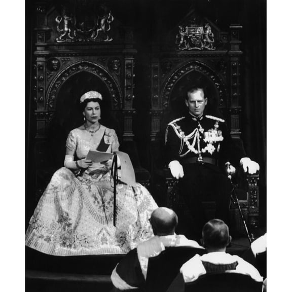 Queen Elizabeth Ii History (24 x 36)