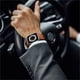 thumbnail image 5 of Correa de reloj OUHENG de piel auténtica para Apple Watch de 42 a 49 mm, 5 of 7