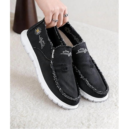 Four Seasons Slip-On Unisex Canvas Shoes Comfortable Versatile Low-Top Soft Sole Sizes Run Half a Size Larger 2026