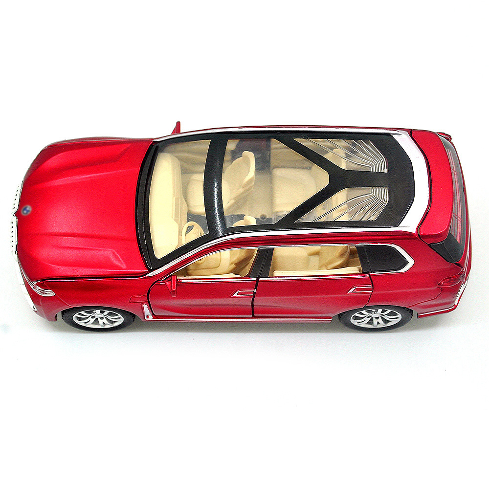 1:32 ratio is suitable for BMW X7 alloy die-casting models, equipped with openable doors, lights, sound and rebound functions. Boy's toy car, children's birthday gift toy car.