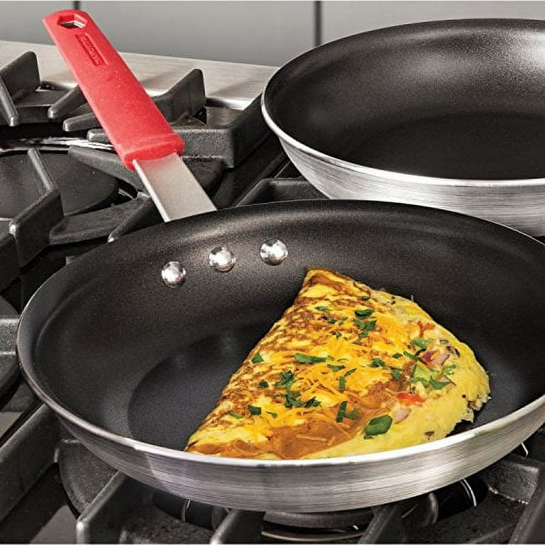 Tramontina Professional Aluminum Nonstick Restaurant Fry Pan 10 and  Universal Silicone Rim and Tempered Glass Lid for 10 and 12 Fry Pans,  Made in USA – BrickSeek