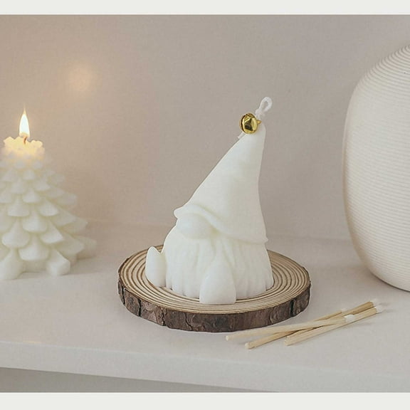 YOHAVEN Gnome Scented Candle, Aromatherapy Tea Light Soy Wax Candle for Christmas Party Winter Fall Seasonal Holiday Table Home Decoration