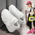thumbnail image 3 of Nuevos zapatos deportivos para niños de otoño/invierno, superficie de cuero, zapatos informales de malla transpirable para correr, forro polar para estudiantes, 3 of 5