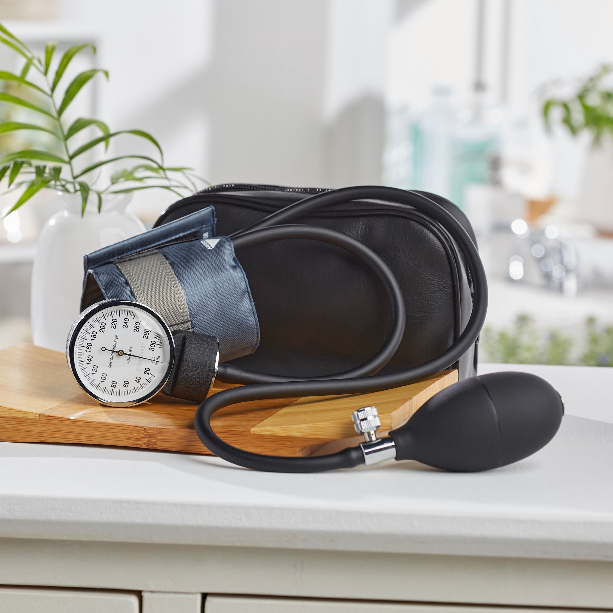 McKesson Pediatric Blood Pressure Unit, Aneroid Sphygmomanometer - Navy, 1 Ct