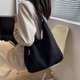 thumbnail image 5 of Bolso de mano para mujer con cremallera, bolso de mano informal, bolso de hombro de gran capacidad con bolsillos, color negro, 5 of 5
