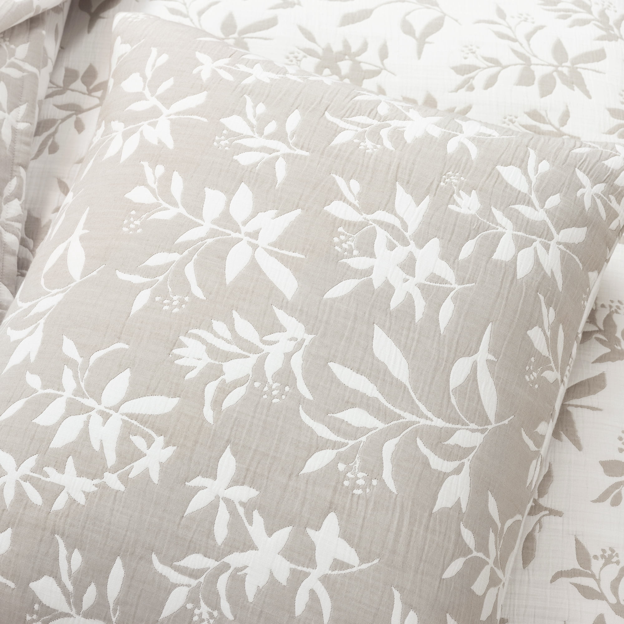 Lush Decor Floral Jacquard Reversible Soft Matelasse Quilt Set, 3 Piece Set, King/ California King, Neutral - Floral Bedding Set - Spring Decor - Queen Bedding - Cottage & Modern Farmhouse Decor