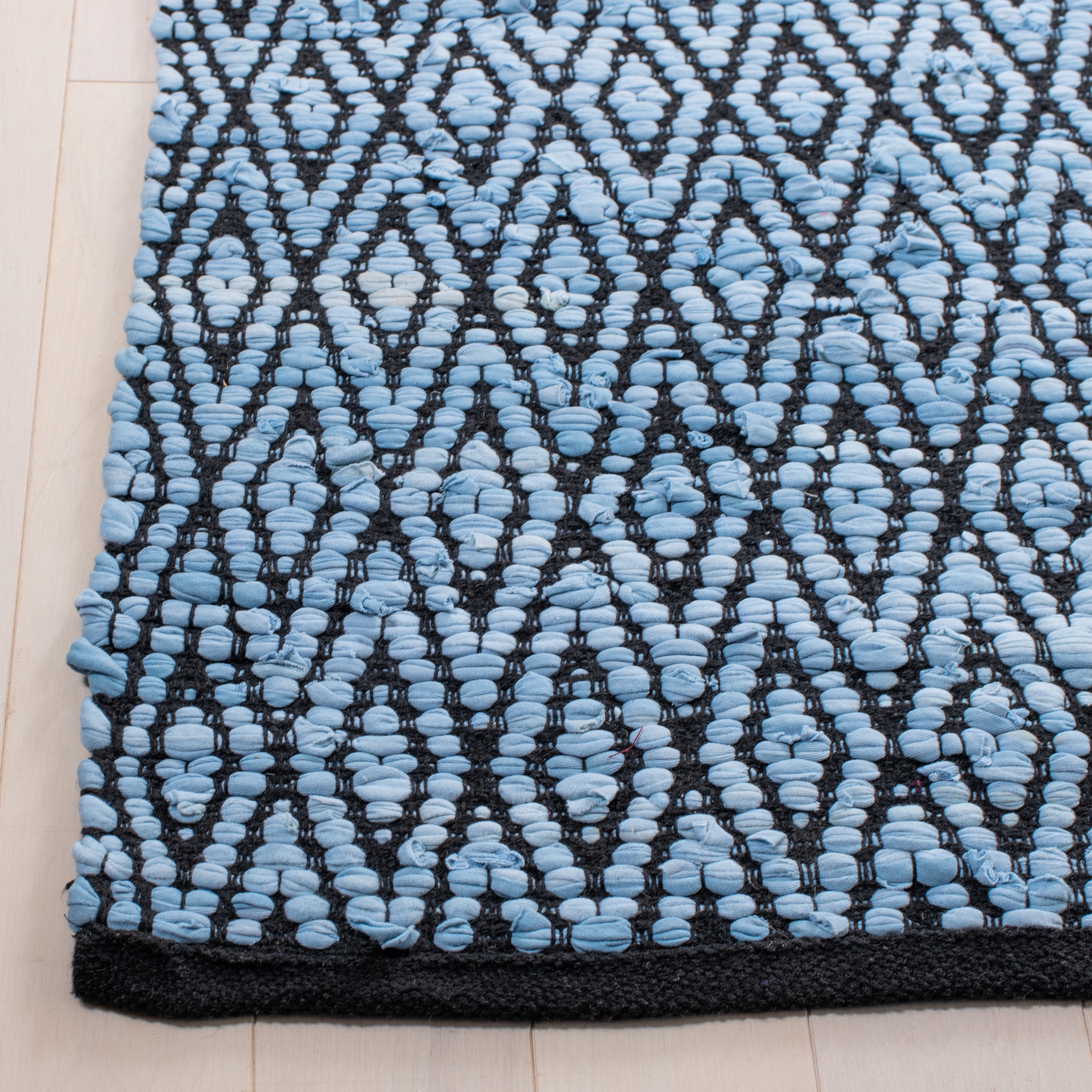 SAFAVIEH Montauk Carina Diamond Area Rug, Green/Black, 6' x 9'