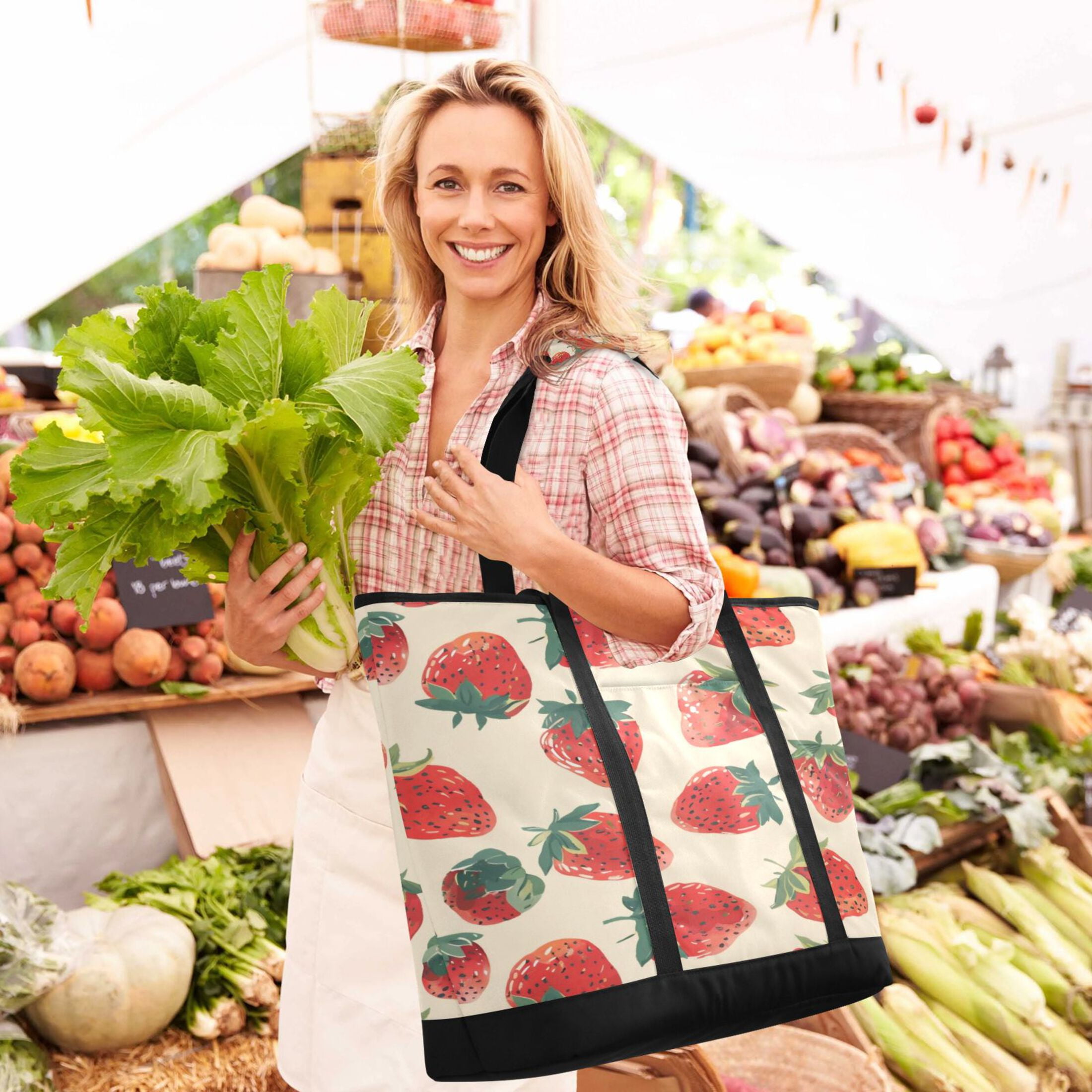 Large Hand-held Ice Pack Picnic Bag Insulation and Refrigeration Suitable for Shopping Picnics and Camping Red Strawberry