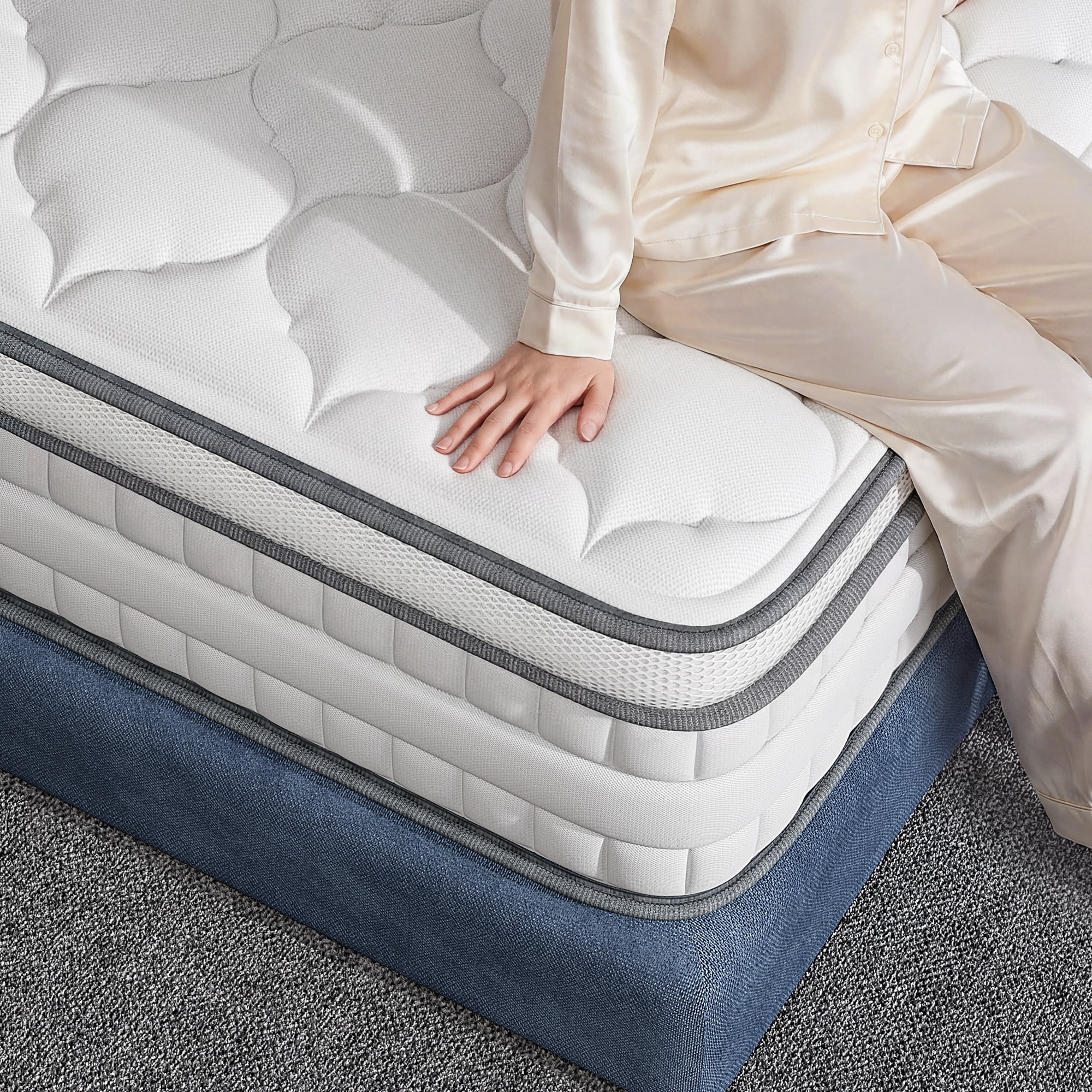 12 inch Queen Size Mattress in a Box Memory Foam & Pocket Spring Mattresses Queen Medium Comfort,Pressure Relief & Motion Isolation White