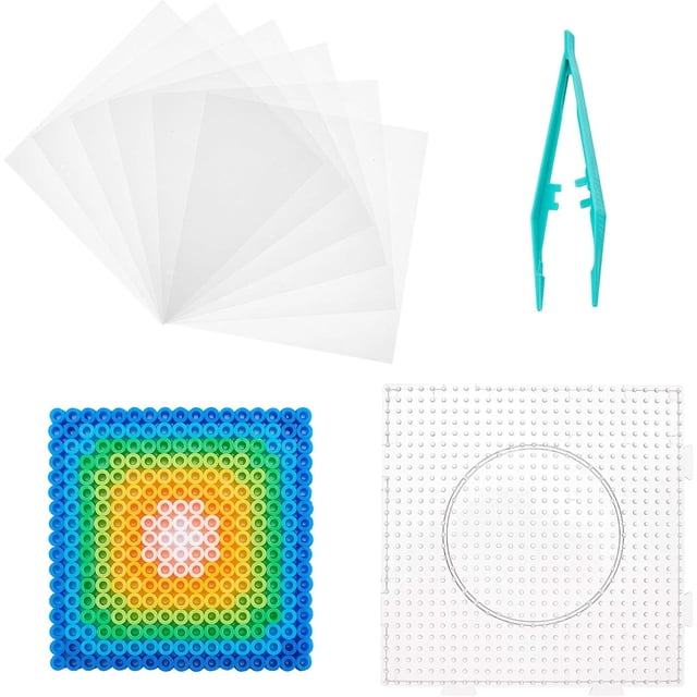 Kit de 18 piezas para cuentas de 5 mm. Incluye 8 placas base para cuentas, 8 hojas de papel para planchar de 15 x 15 cm y 2 pinzas para manualidades con cuentas.