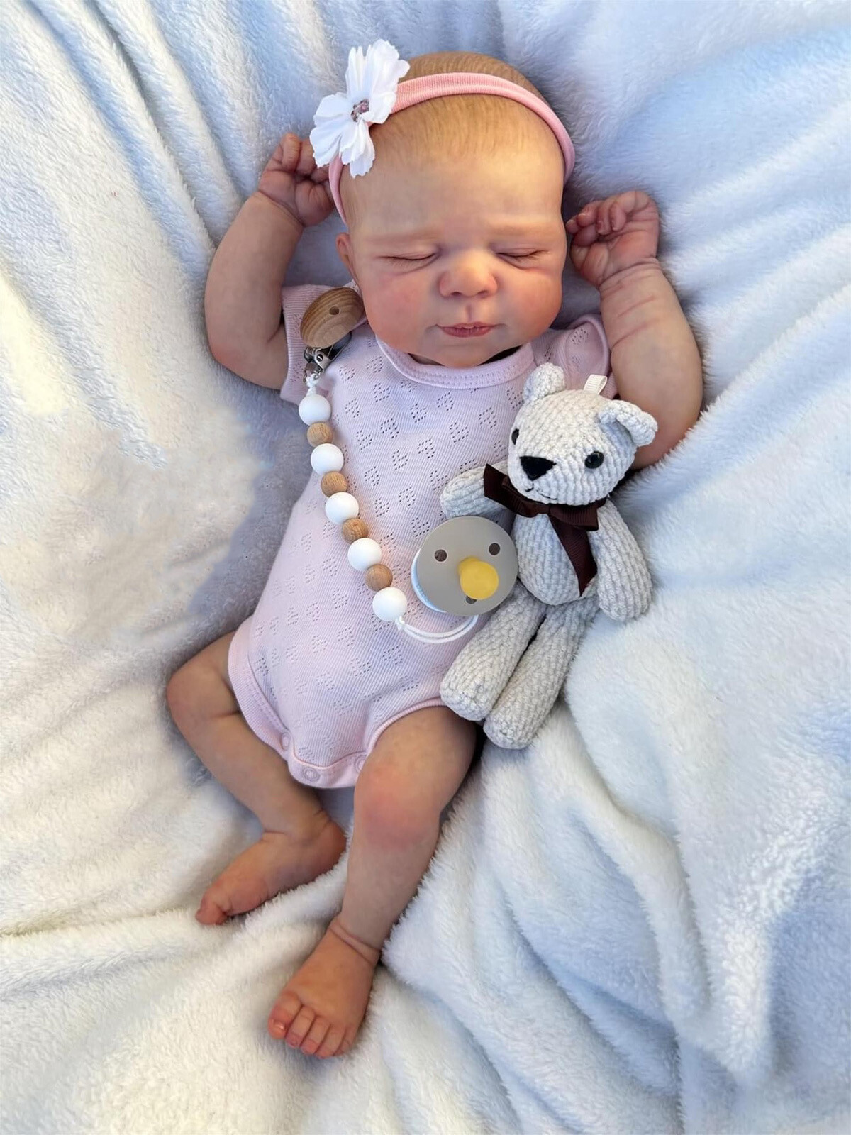 Reborn Baby Dolls, 18 inches Cloth Body Sleeping Realistic Baby Doll, Lifelike Newborn Real Life Baby Doll with Toy Accessories Gift for Kids Age 3+