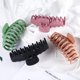 thumbnail image 5 of 4 piezas de sujeción fuerte perfectas para mujeres, accesorios de moda para niñas, pinzas para el cabello de 4,4 pulgadas, pinza grande para el cabello para cabello pesado, 5 of 5