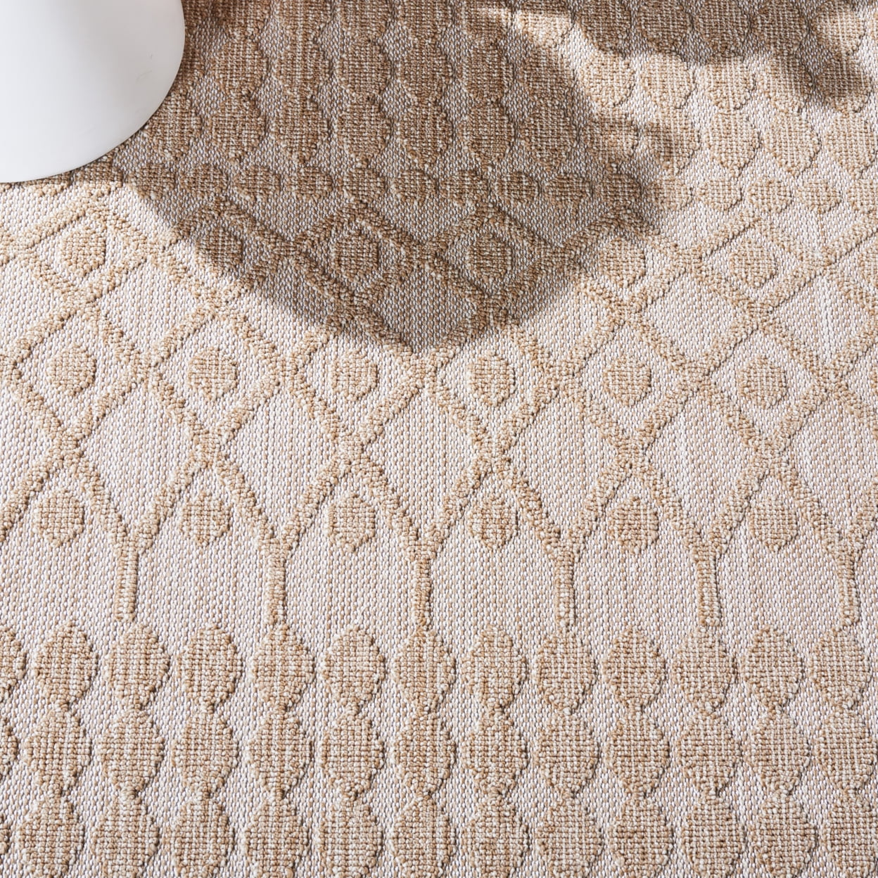 SAFAVIEH Global Regina Diamond Indoor/Outdoor Area Rug, Beige/Brown, 6'7" x 6'7" Square
