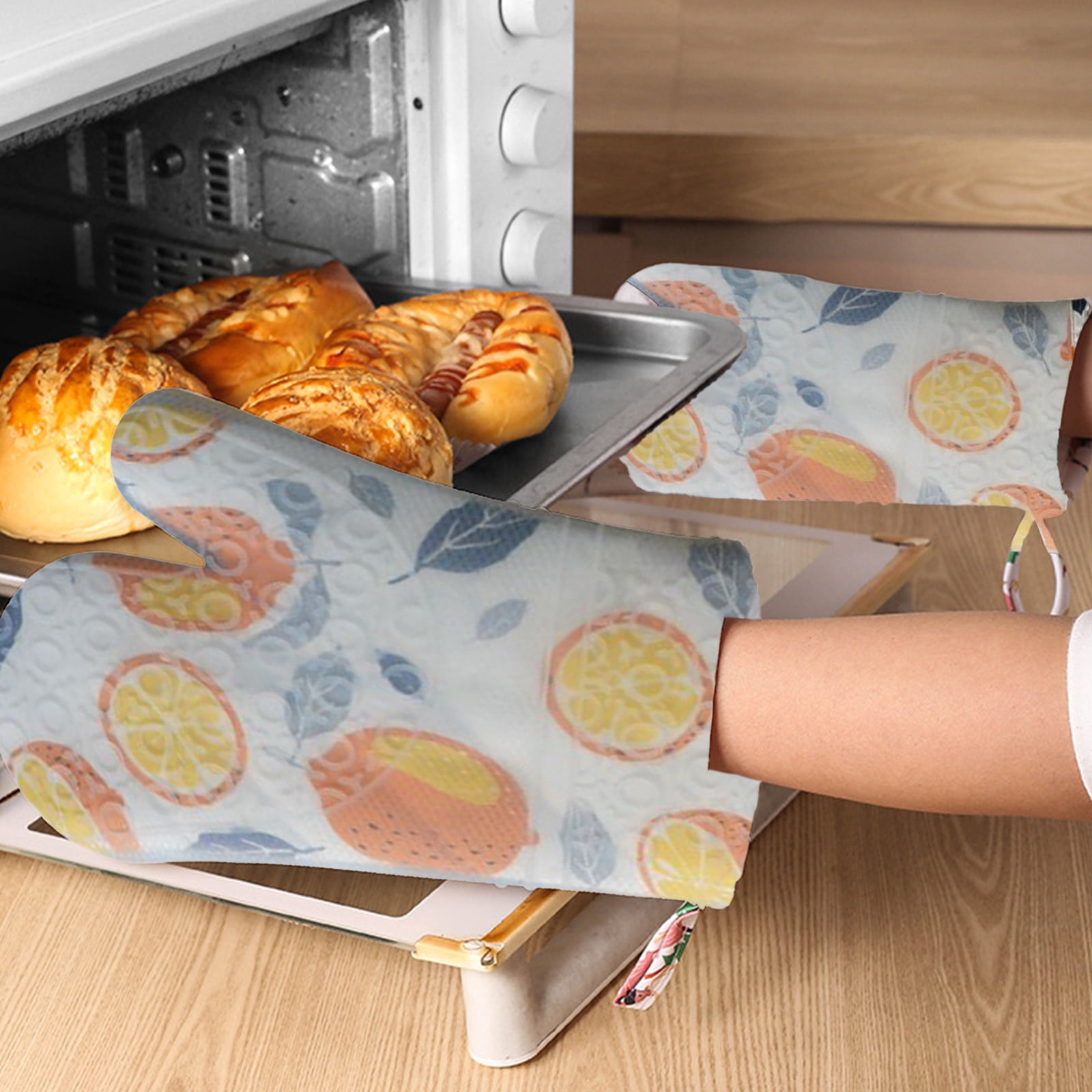 Silicone Baking Gloves, Heat Resistant Kitchen Insulation Gloves with Non-Slip Texture, Thick and Durable Oven Mitts for High Temperature Cooking, Easy to Clean, Fits Comfortably (2 Pack) White