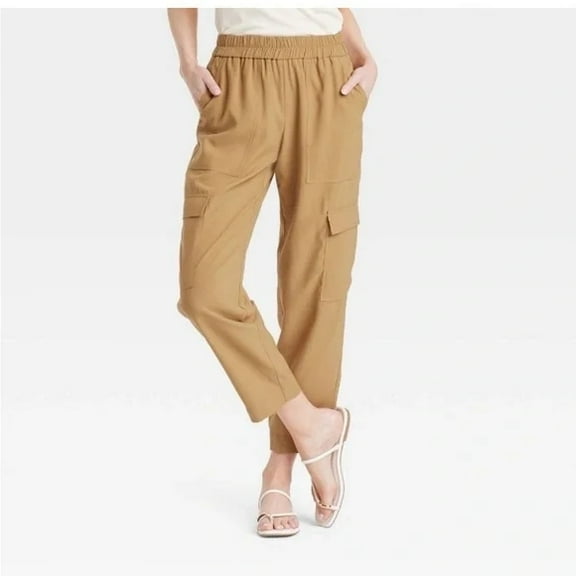 Women's High-Rise Ankle Cargo Pants - A New Day Size L