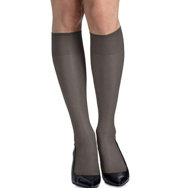 Hanes Silk Reflections Sheer Knee Highs Reinforced Toe (2 Pack) (Women's)