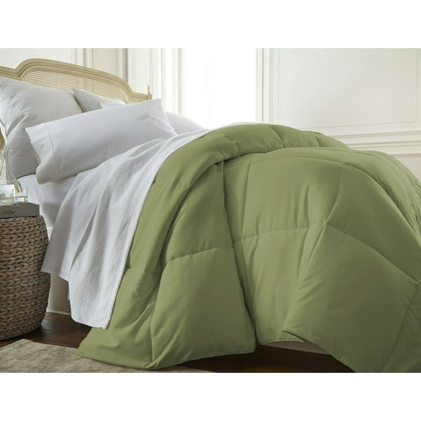 Premium Ultra Plush Down Alternative Comforter by Soft Essentials Sizes