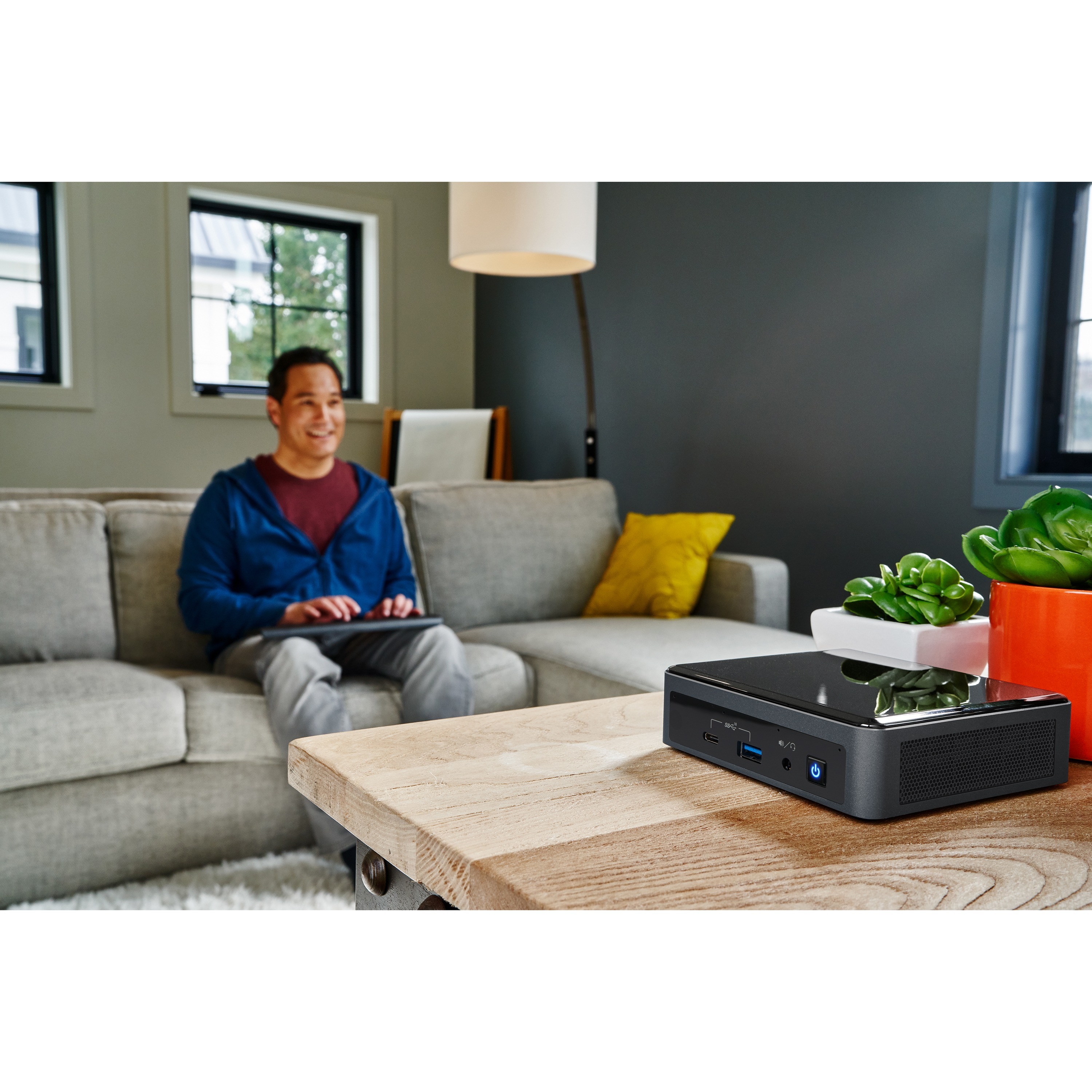 Intel NUC 10 NUC10i5FNK Mini Barebones Desktop Computer i5-10210U 