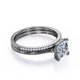 thumbnail image 3 of JeenMata Anillo de Boda de 1,50 Quilates con Corte Princesa, Engaste en Garras y Detalles Pavé en Baño de Oro Negro de 18 K sobre Plata (Personaliza la Banda de Tu Anillo de Bodas), 3 of 6
