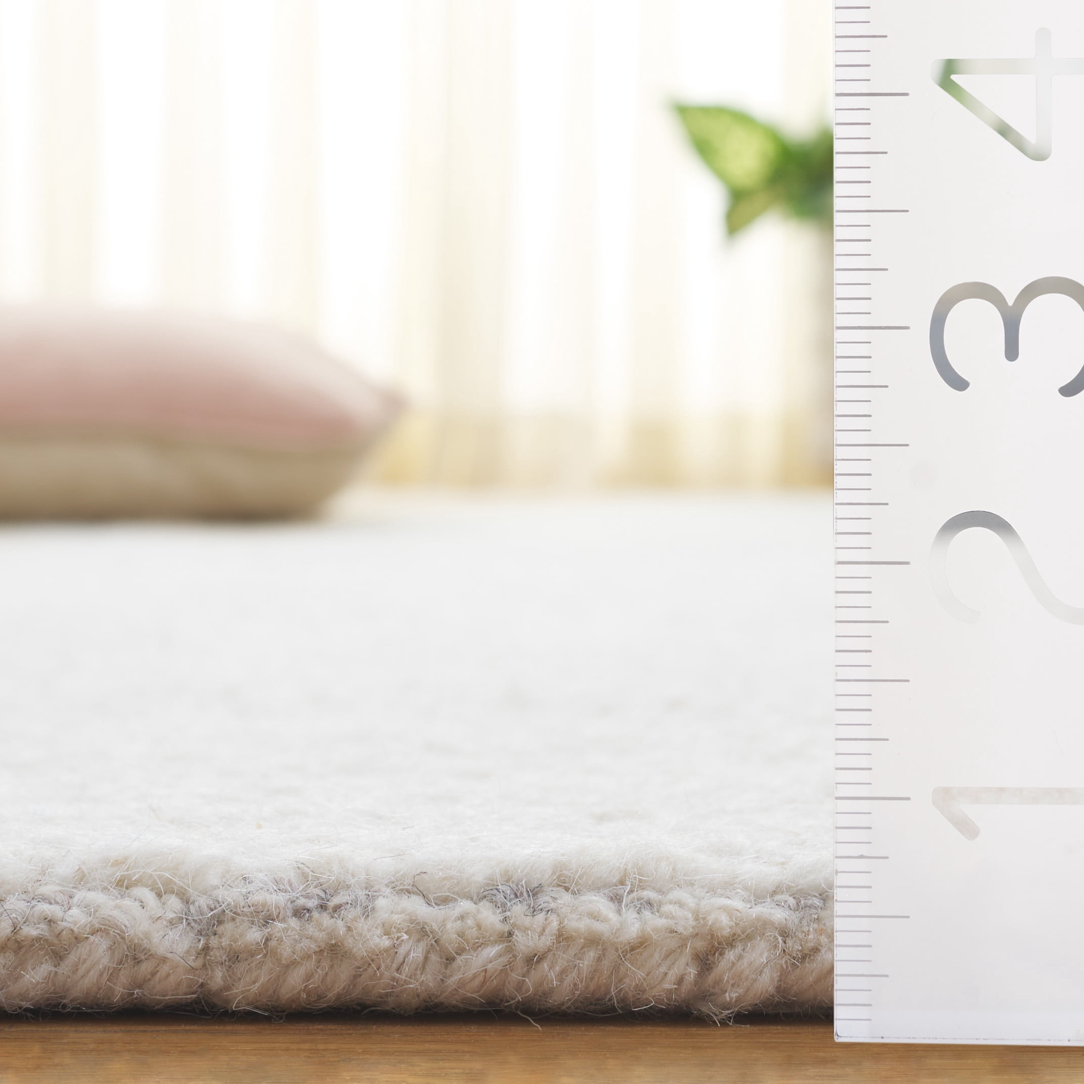 SAFAVIEH Abstract Apollo Solid Color Area Rug, Beige/Ivory, 4' x 6'
