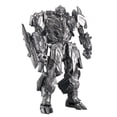 thumbnail image 3 of Figura de acción de TransFormers H6001-4B para niños, juguete de transFormación de 18cm, modelo de tanque, KO SS38 Repaint Edition, coche de deFormación, Robot, regalo, 3 of 4