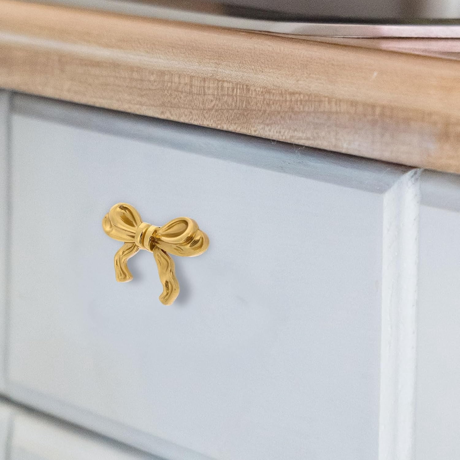 CATPAN 2 Packs  Solid Brass Bow Drawer Pulls - Elegant Vintage Gold Cabinet Knobs for Dresser, Kitchen, Wardrobe - Antique Finish Hardware Pulls