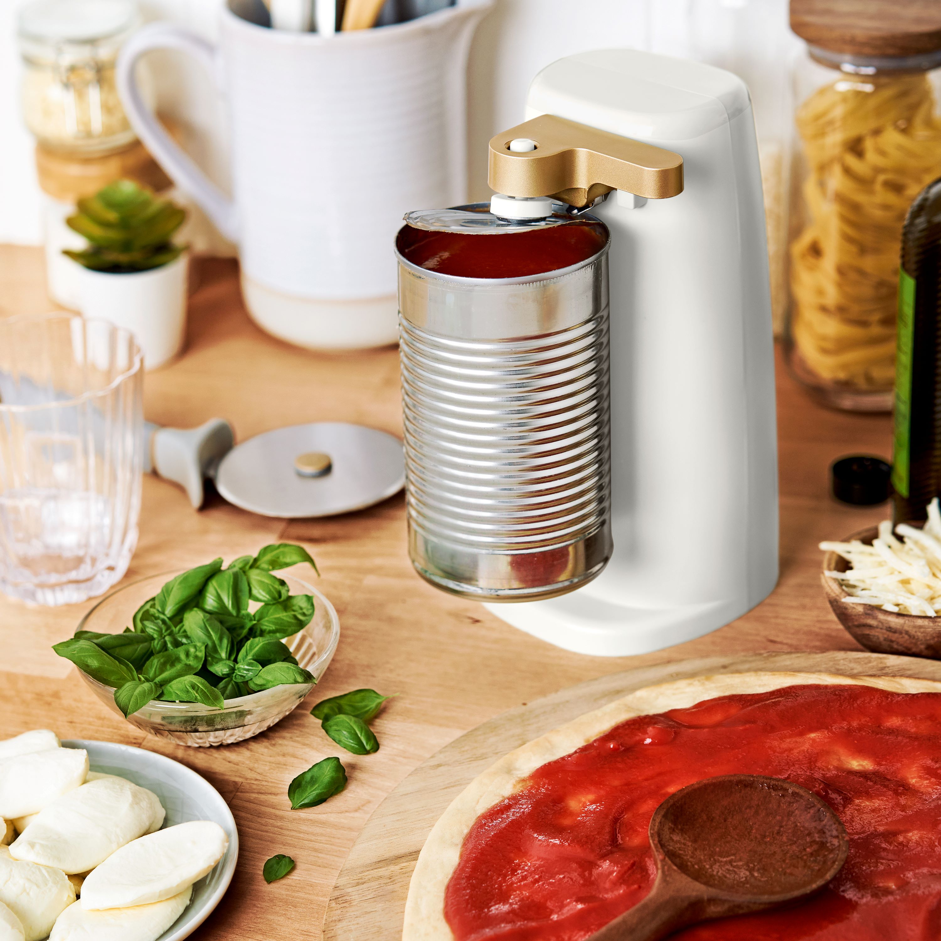 Beautiful Easy-Prep Electric Can Opener, White Icing photo 3