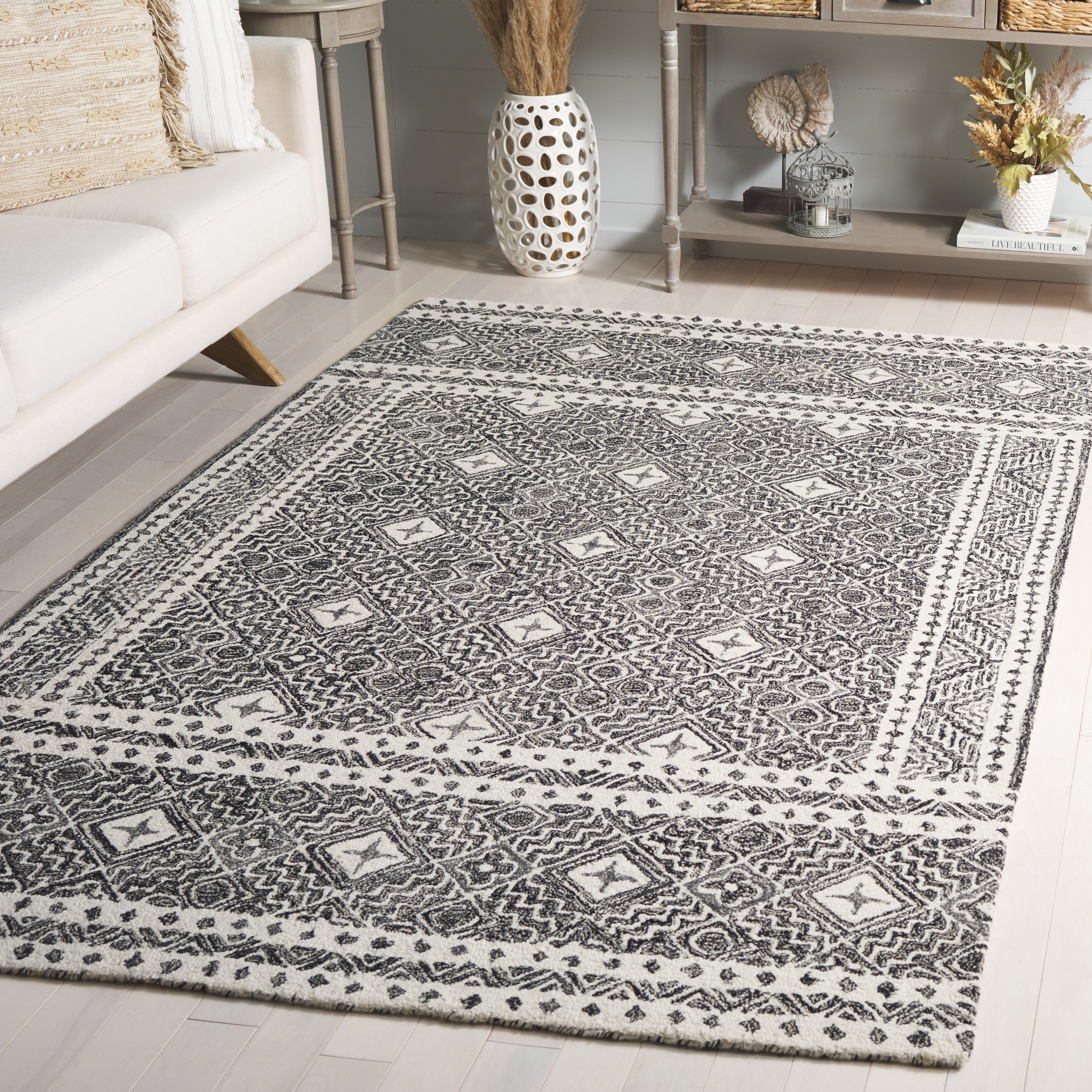 SAFAVIEH Micro-Loop Aditya Geometric Area Rug, Black/Ivory, 8' x 10'