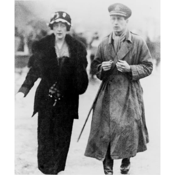 Agatha Christie (1890-1976) History (24 x 36)