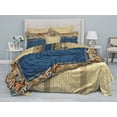 thumbnail image 2 of Lujoso juego de cama con un romántico diseño marino, perfecto para su casa costera., 2 of 10