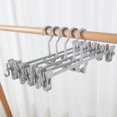 thumbnail image 4 of Organizador Estante de almacenamiento para pantalones clips para pantalones perchas de plástico estante para armario (gris) Sywqhk Libre de BPA, 4 of 8