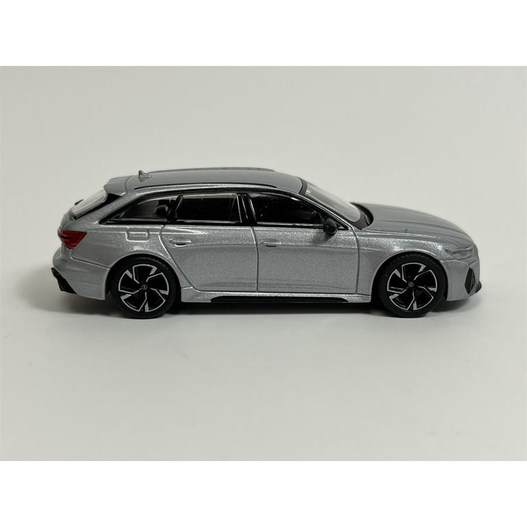 Audi RS 6 Avant Carbon Black Edition Florett Silver RHD 1:64